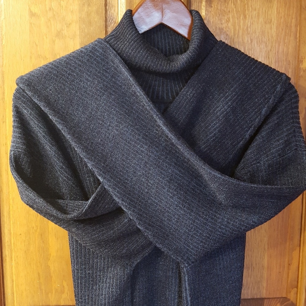 Mens Merino wool turtle neck